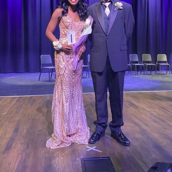 David’s bridal, size 4 corset back dress - Picture 3 of 3